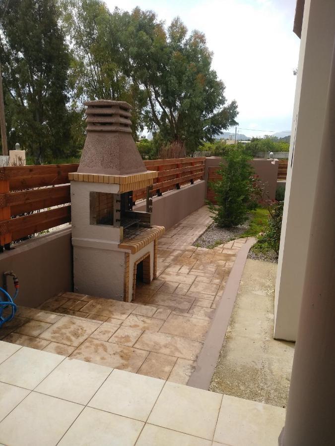 Maia Luxury Pool Villa Afantou Exterior photo