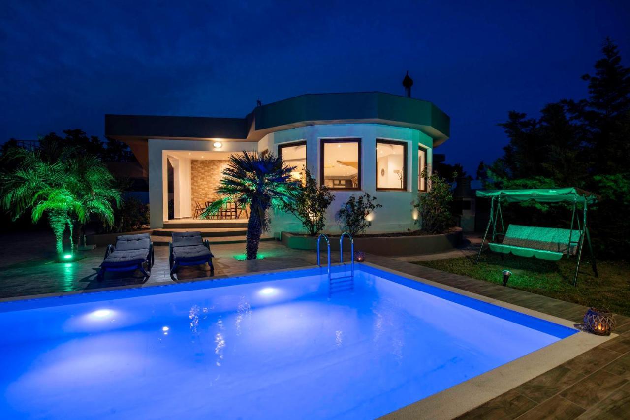 Maia Luxury Pool Villa Afantou Exterior photo